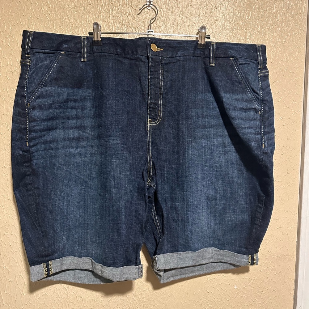 Lane Bryant Bermuda‎ Shorts Size 28